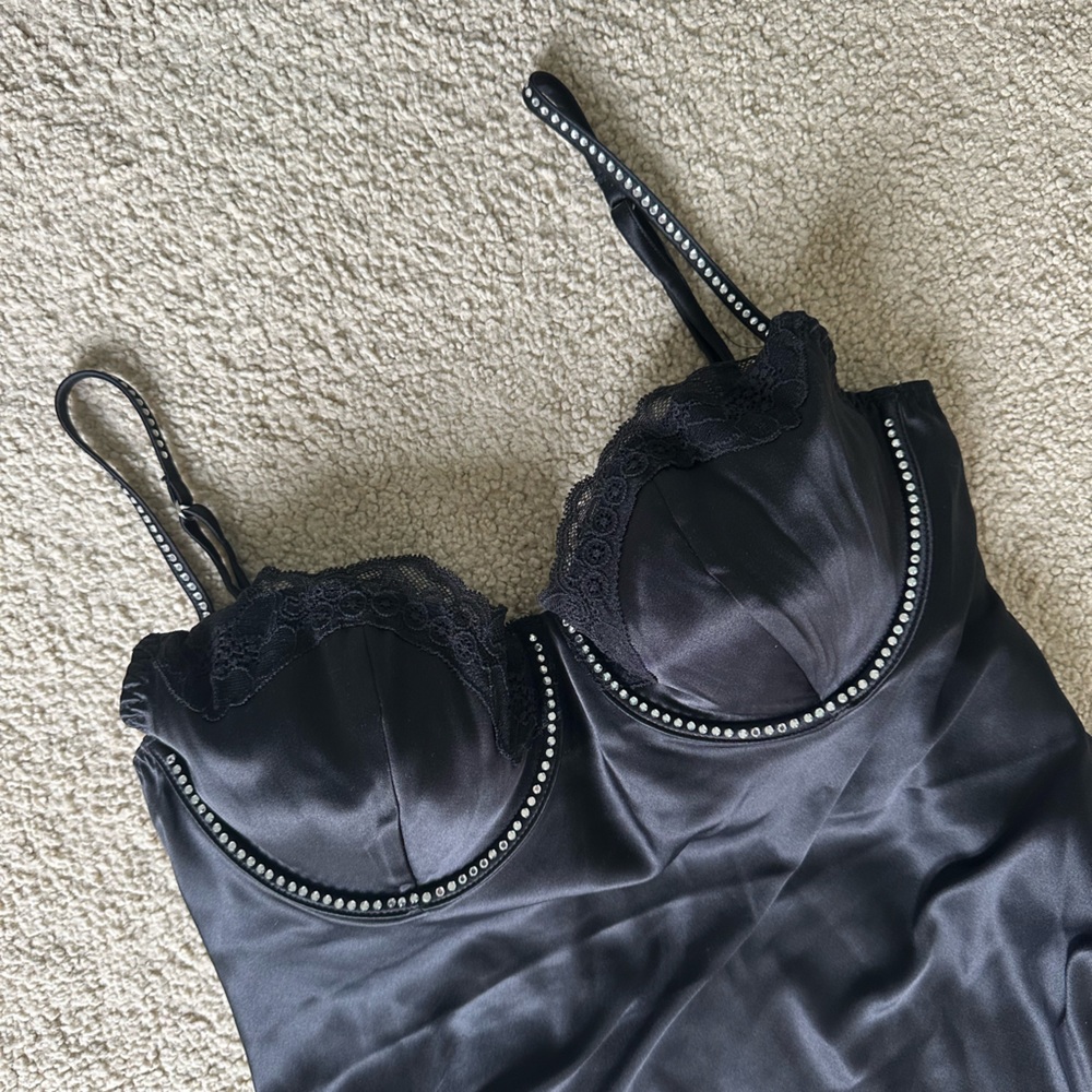 NWT Victoria’s Secret Satin & Lace Embellished Cupped Mini Slip - Picture 6 of 15